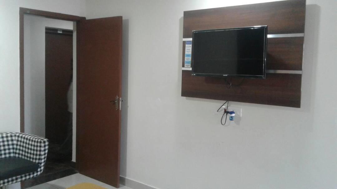 Hotel Gowri Sankar Ambāsamudram Extérieur photo